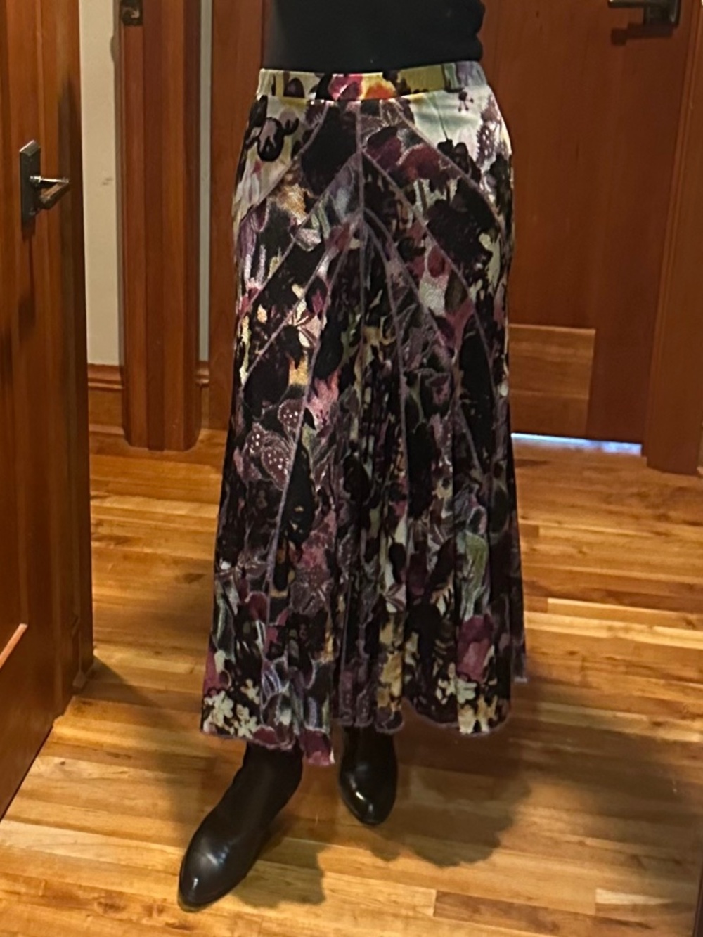 Fuzzi Skirt Size Large Multi-Colored